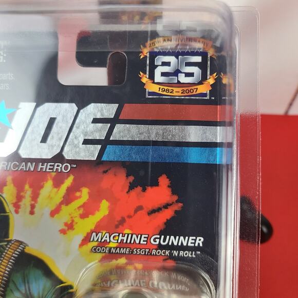 GI JOE 25th Anniversary Rock N Roll Action Machine Gunner Figure Sealed Hasbro - Picture 3 of 8